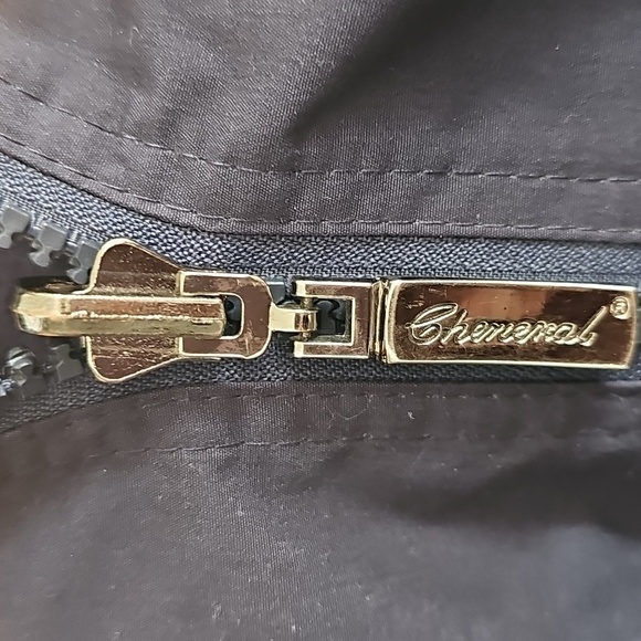 CHENERAL Two-Tone Puffer Jacket - Picture 2 of 11